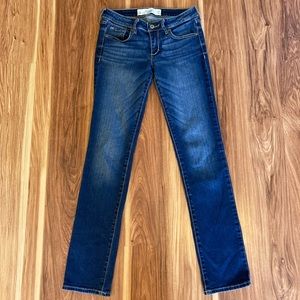 A&F low rise skinny jeans